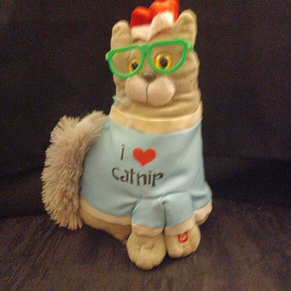 Gemmy Christmas Animated Musical Cat Dances and Sings - Picture 2 of 3